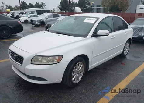 2008 Volvo S40 2.4I/2.4L из США, поврежденный, VIN YV1MS382082381880